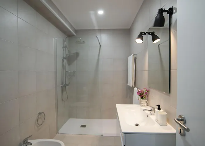 Marta - Canario Da Terra * Vila Franca do Campo